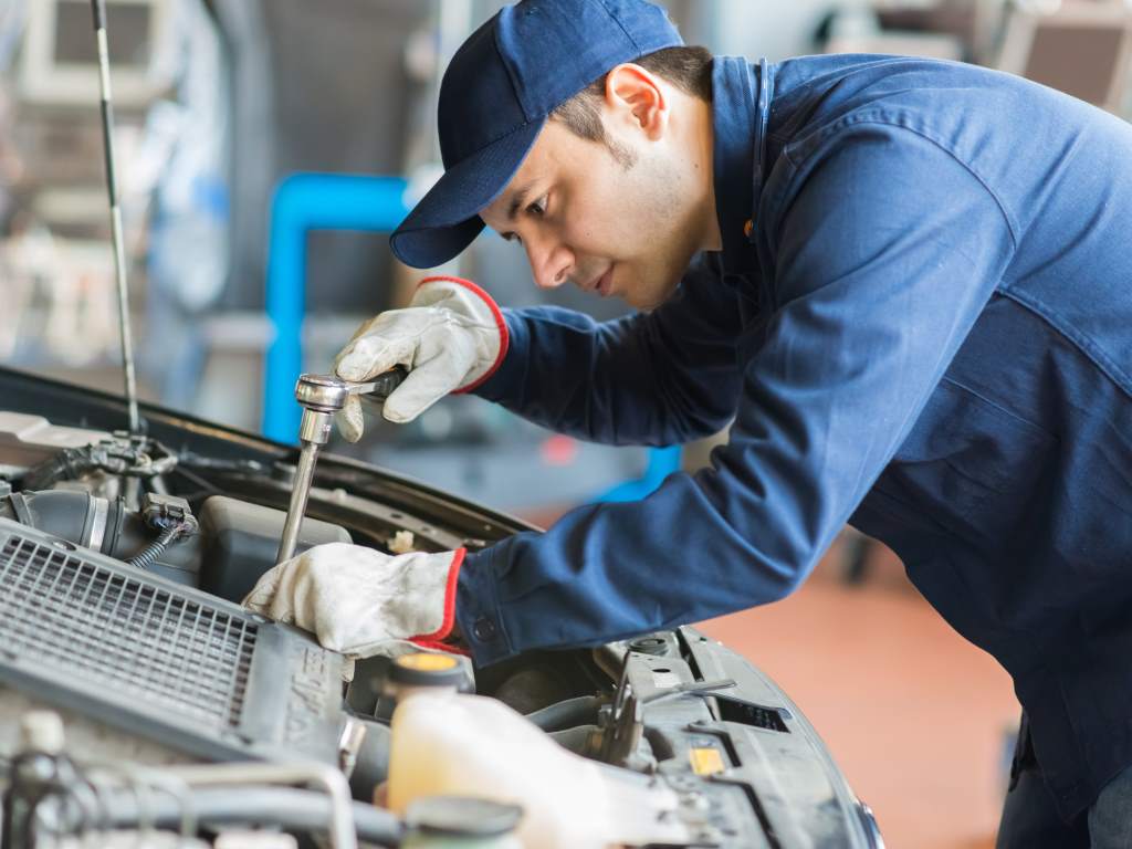 Entretien courant de votre véhicule - Garages Normandie